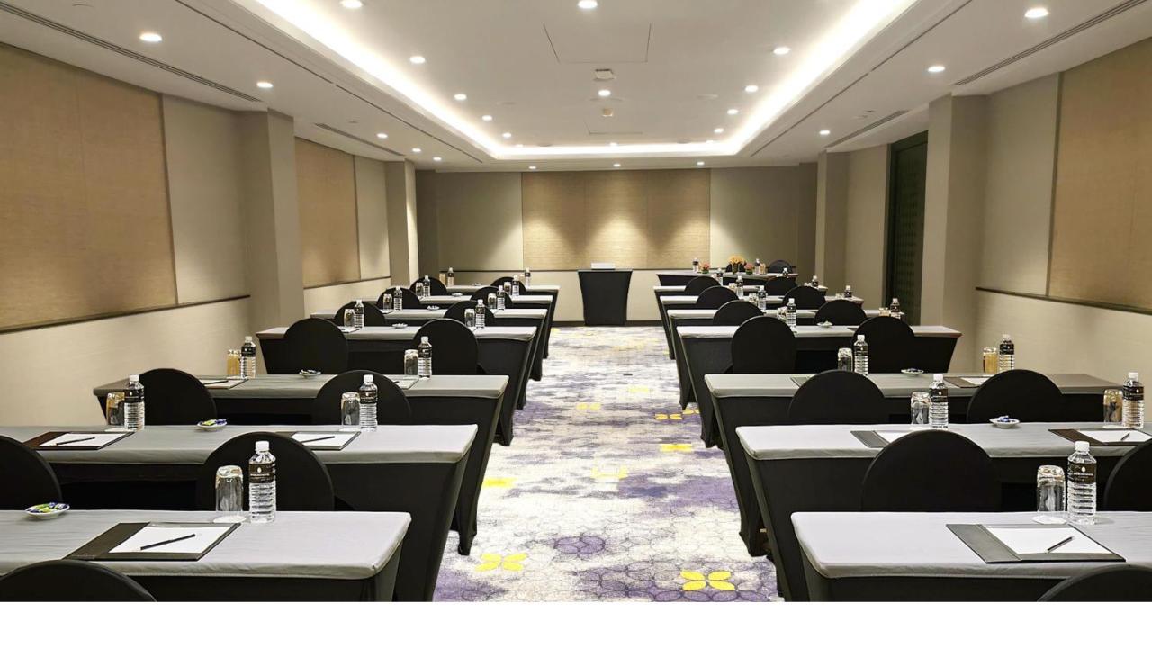 Holiday Inn Bangkok By Ihg Exterior foto
