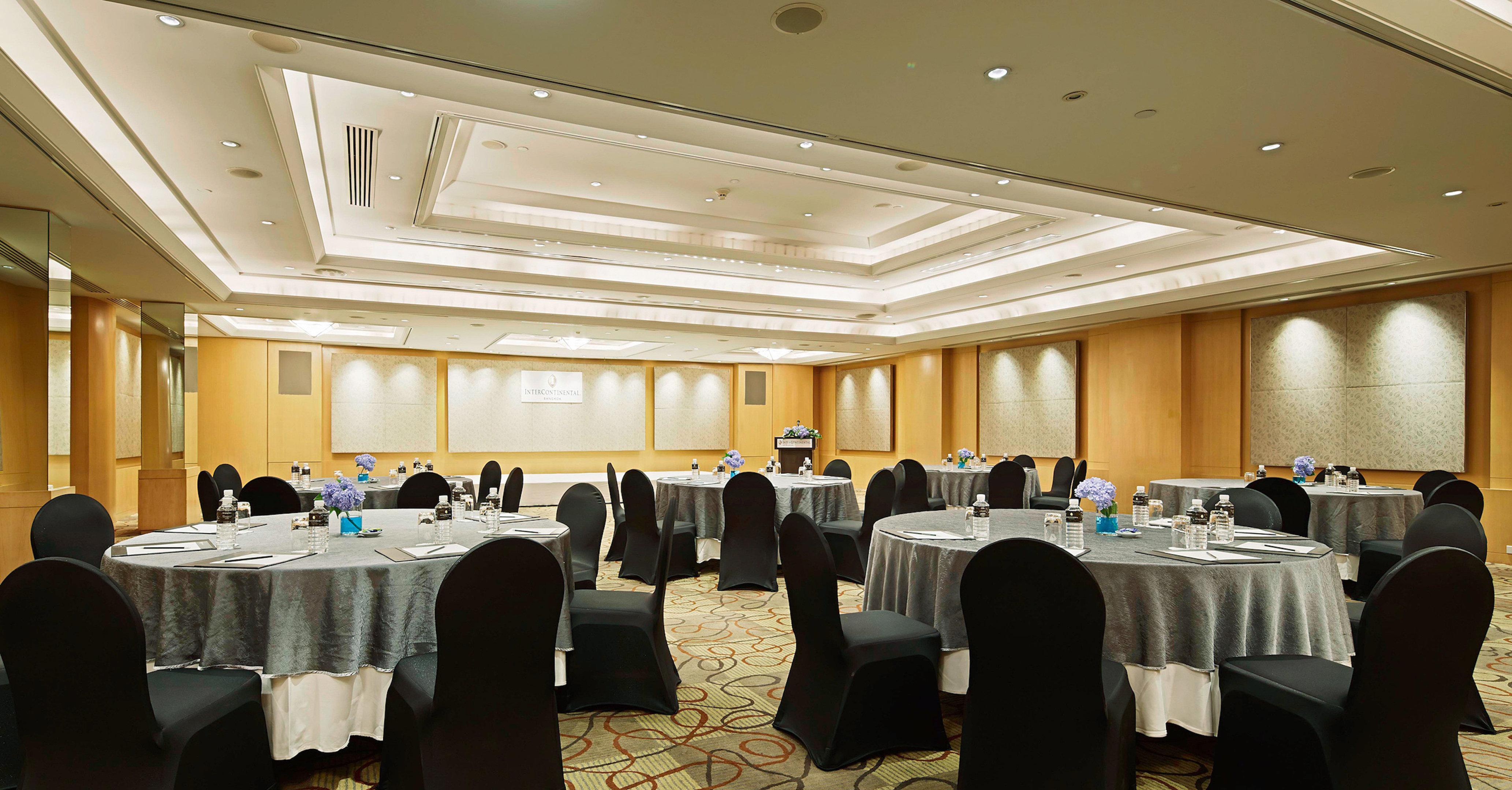 Holiday Inn Bangkok By Ihg Exterior foto